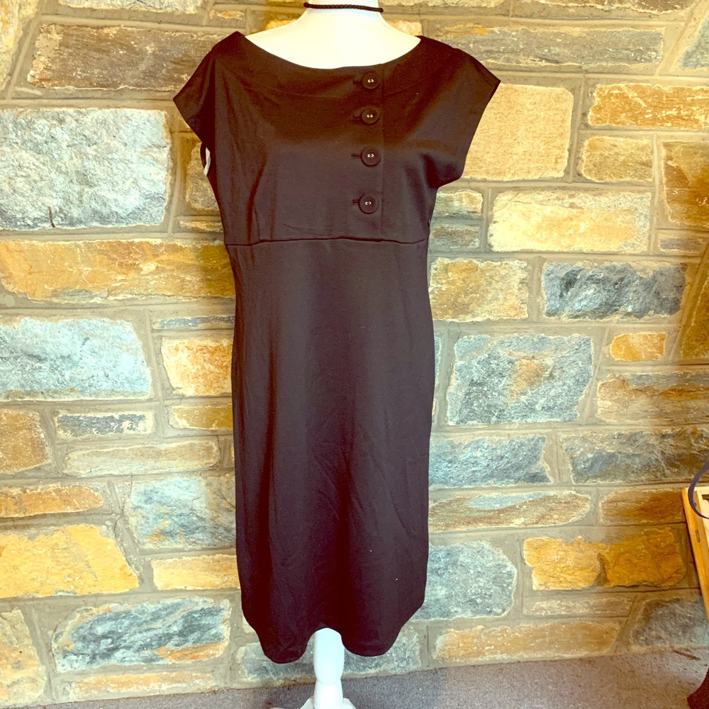 Black dress Large faux button soft comfortable. Travel fabric
